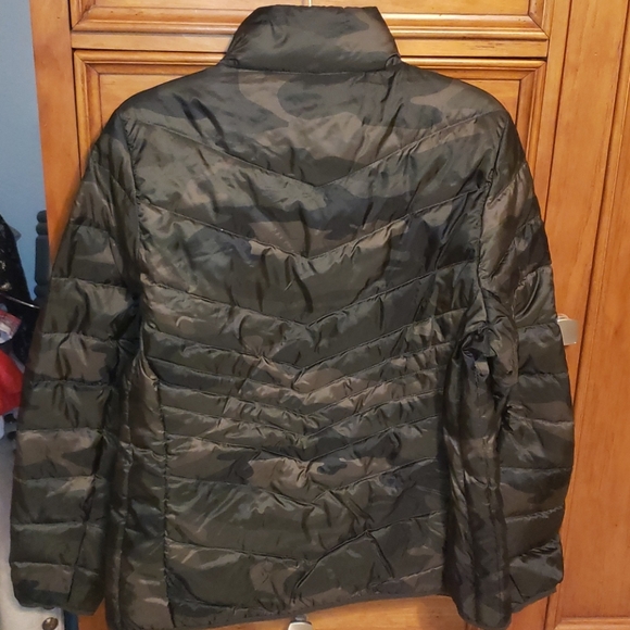 Abercrombie & Fitch Brand New Green Camo Jacket XL - Picture 4 of 5